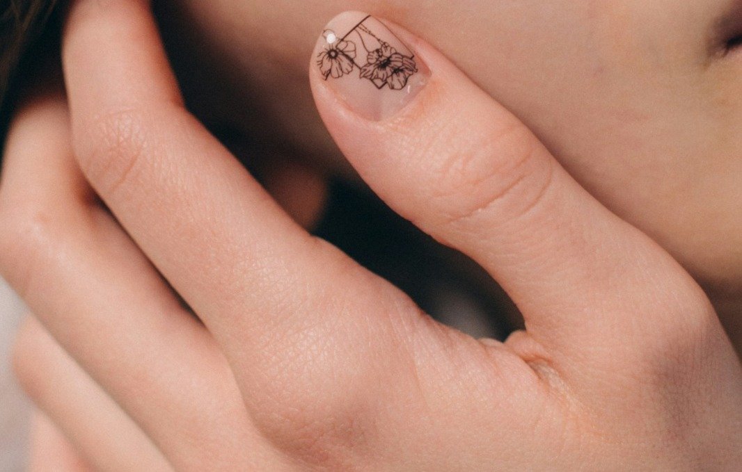 Simple Flower Nails