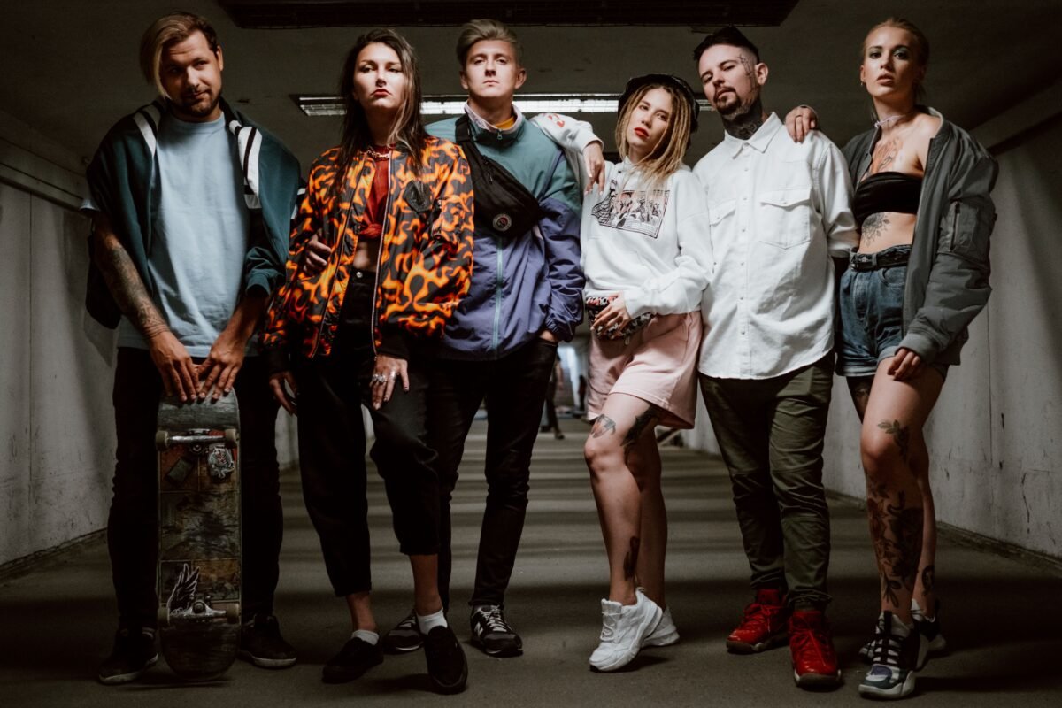 What Is Streetwear? 7 Best Styles, Brands & Outfit Tips