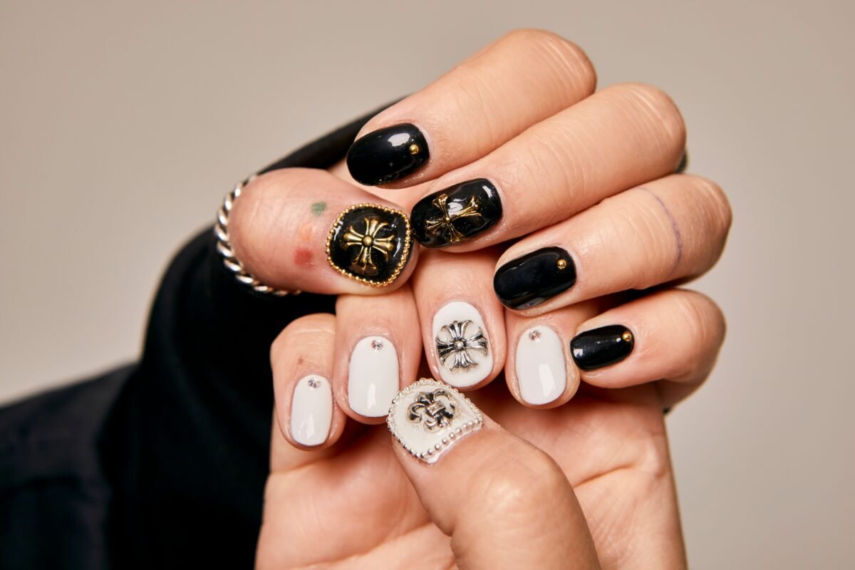 Minimalist Black-and-White Nails