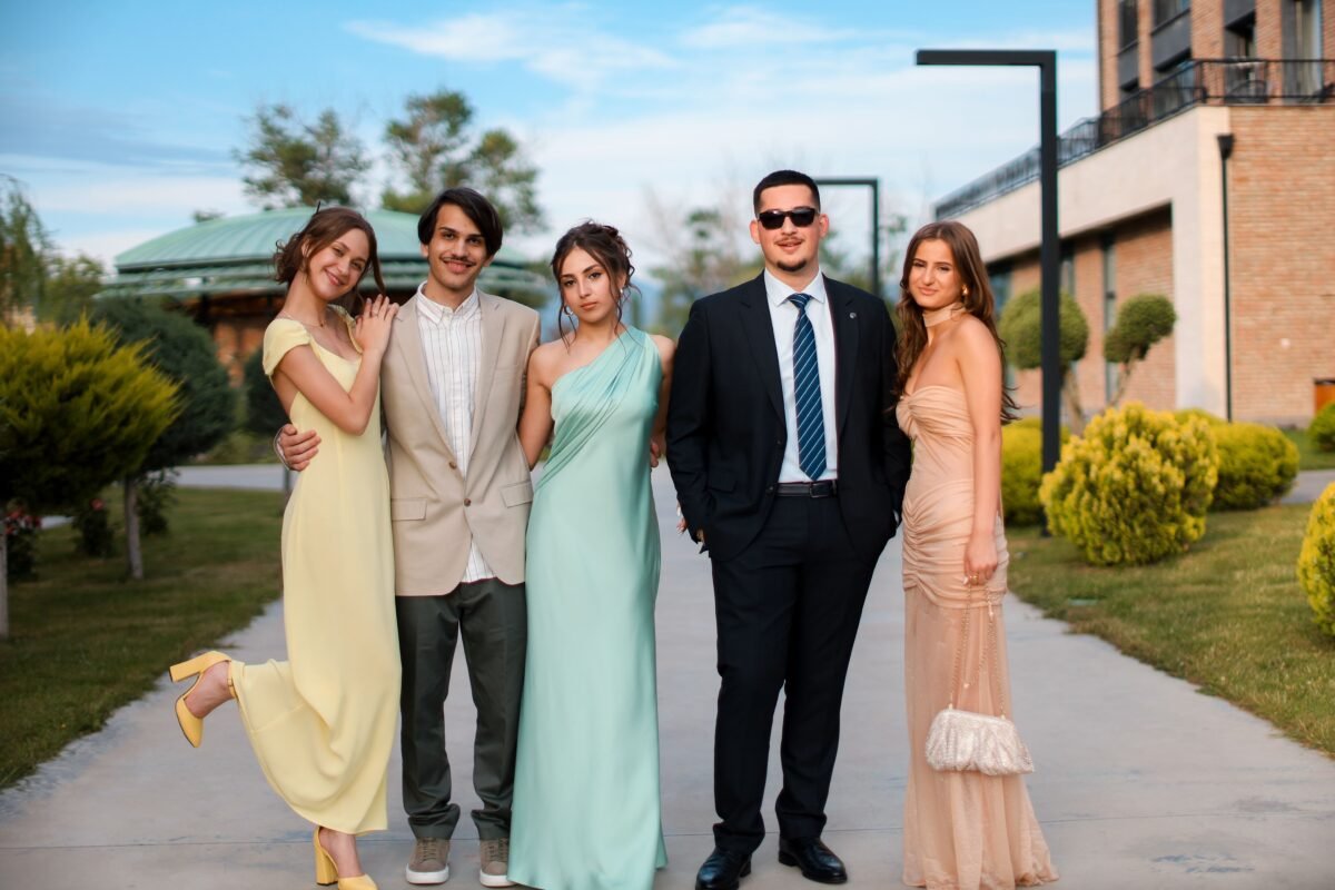 What Is Semi Formal Attire? Best Wedding Guest Guide